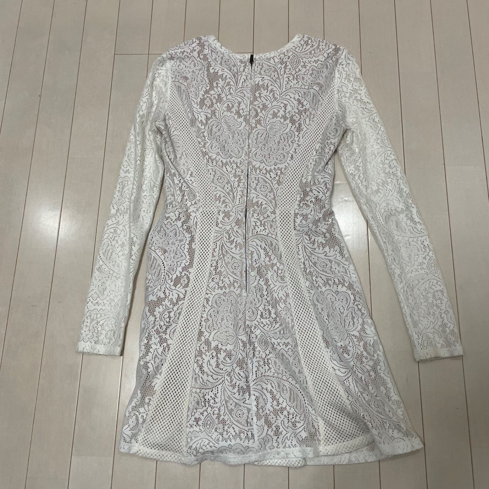 BCBGMAXAZRIA 総レース ワンピース XS 長袖 フレア ホワイト ホーム