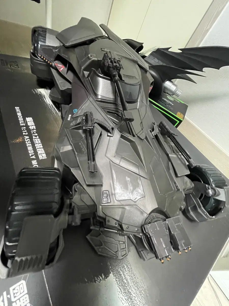 ホットトイズ x マテル 1:12 ジャスティス・リーグ バットモービル