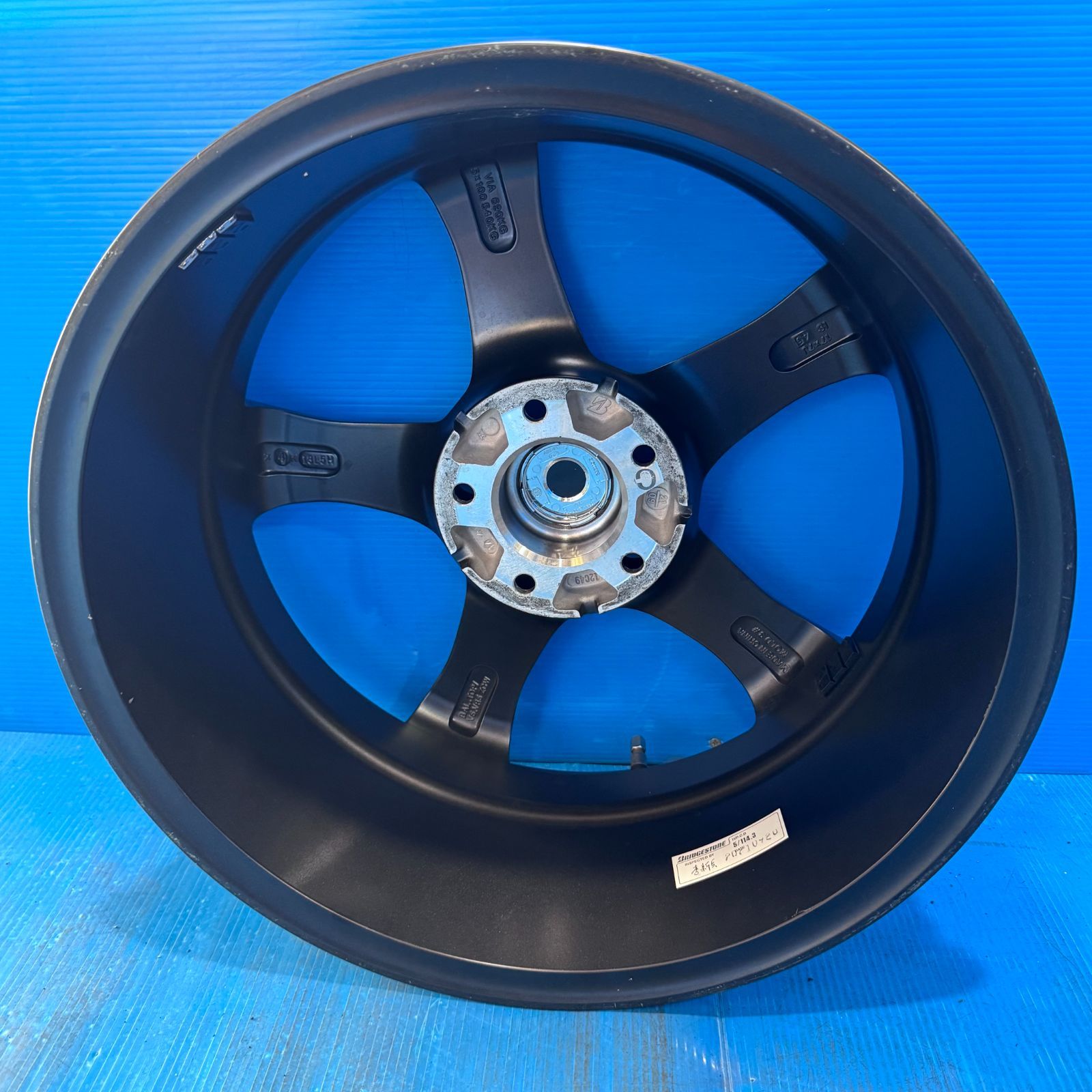 美品 トップラン VR5 17インチ 4本 7J+45 5H 114.3 グレー エスティマ