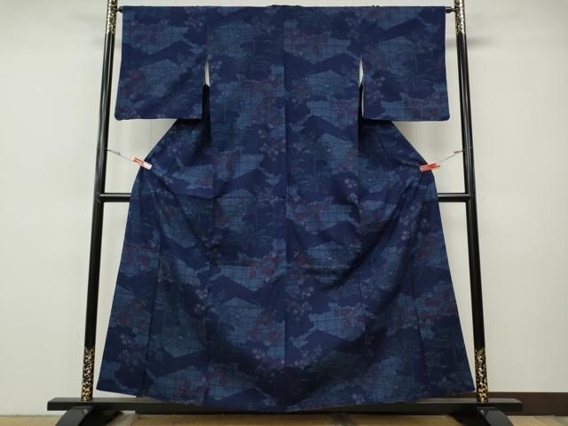 平和屋着物○本場結城紬 重要無形文化財 100亀甲 雲取り草花文 正絹