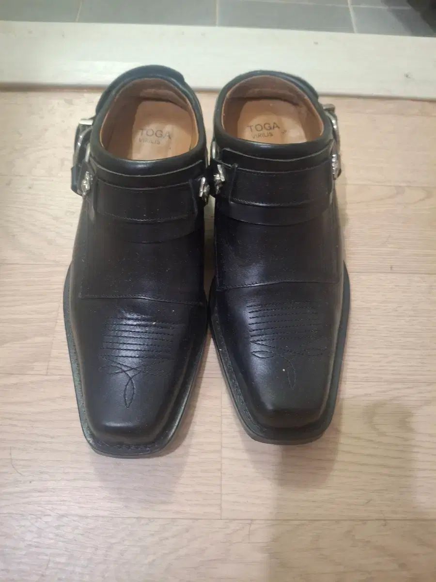 TOGA(トーガ) Virilis 41サイズ 出品