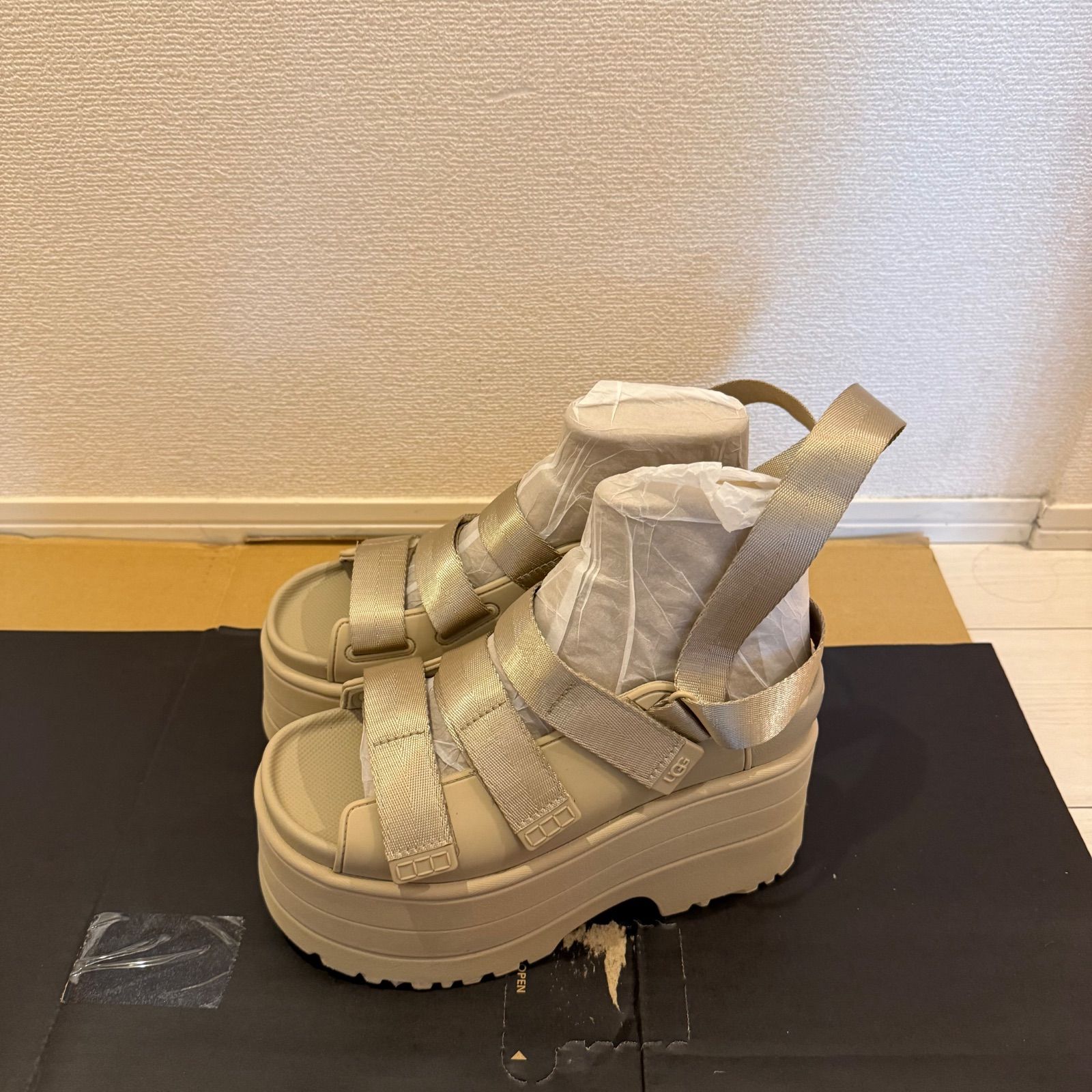 コメントにて値下げ可能】UGG GOLDENRISE アグ ゴールデンライズ