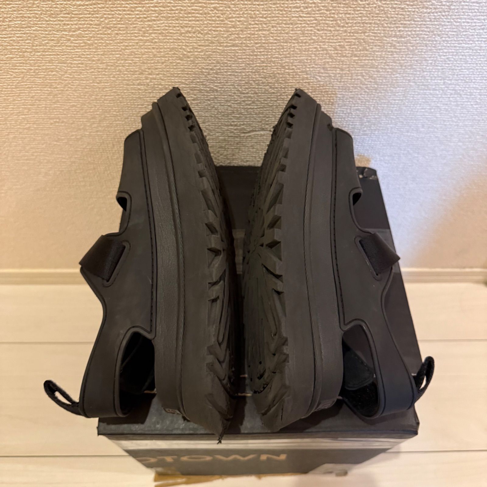 コメントにて値下げ可能！】UGG GOLDENGLOW BLACK アグ ゴールデン