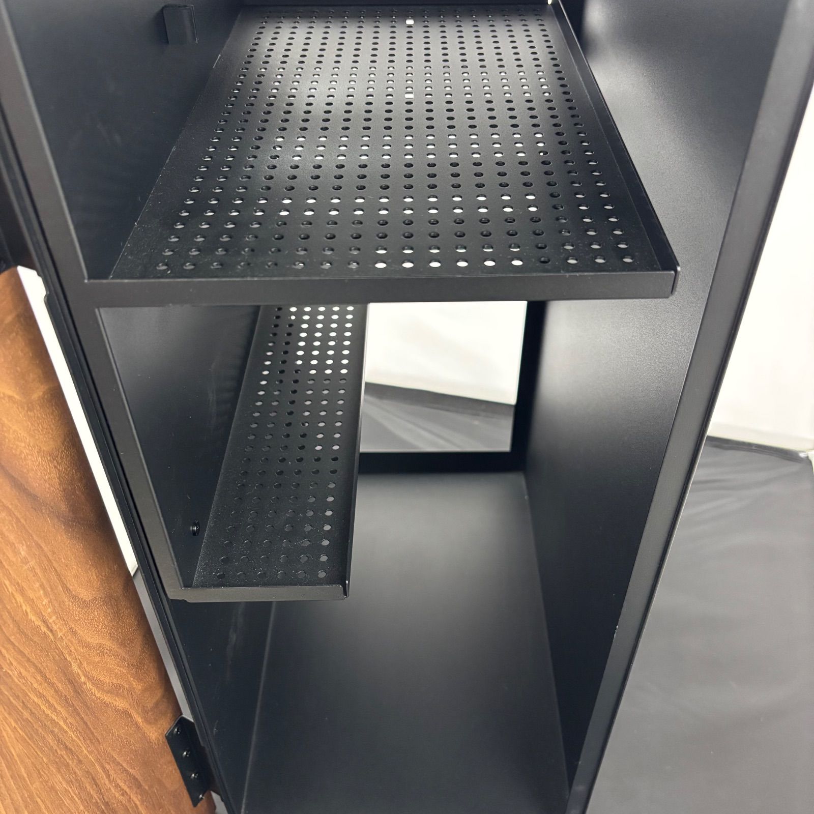 中古品】tower ゲーム機収納ラック タワー 山崎実業 収納 家具