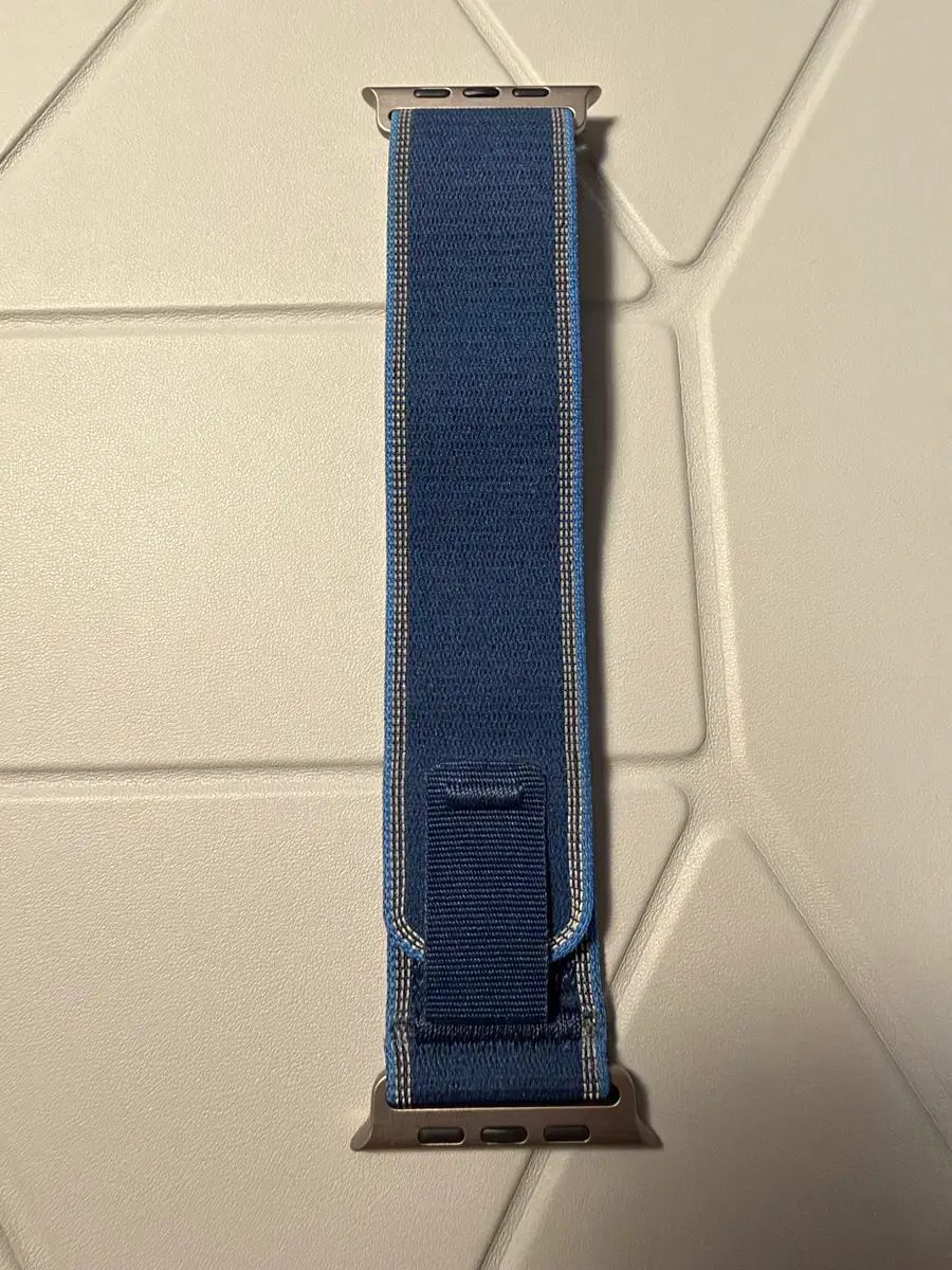 Apple Watch トレイル ループ M/L ブルー