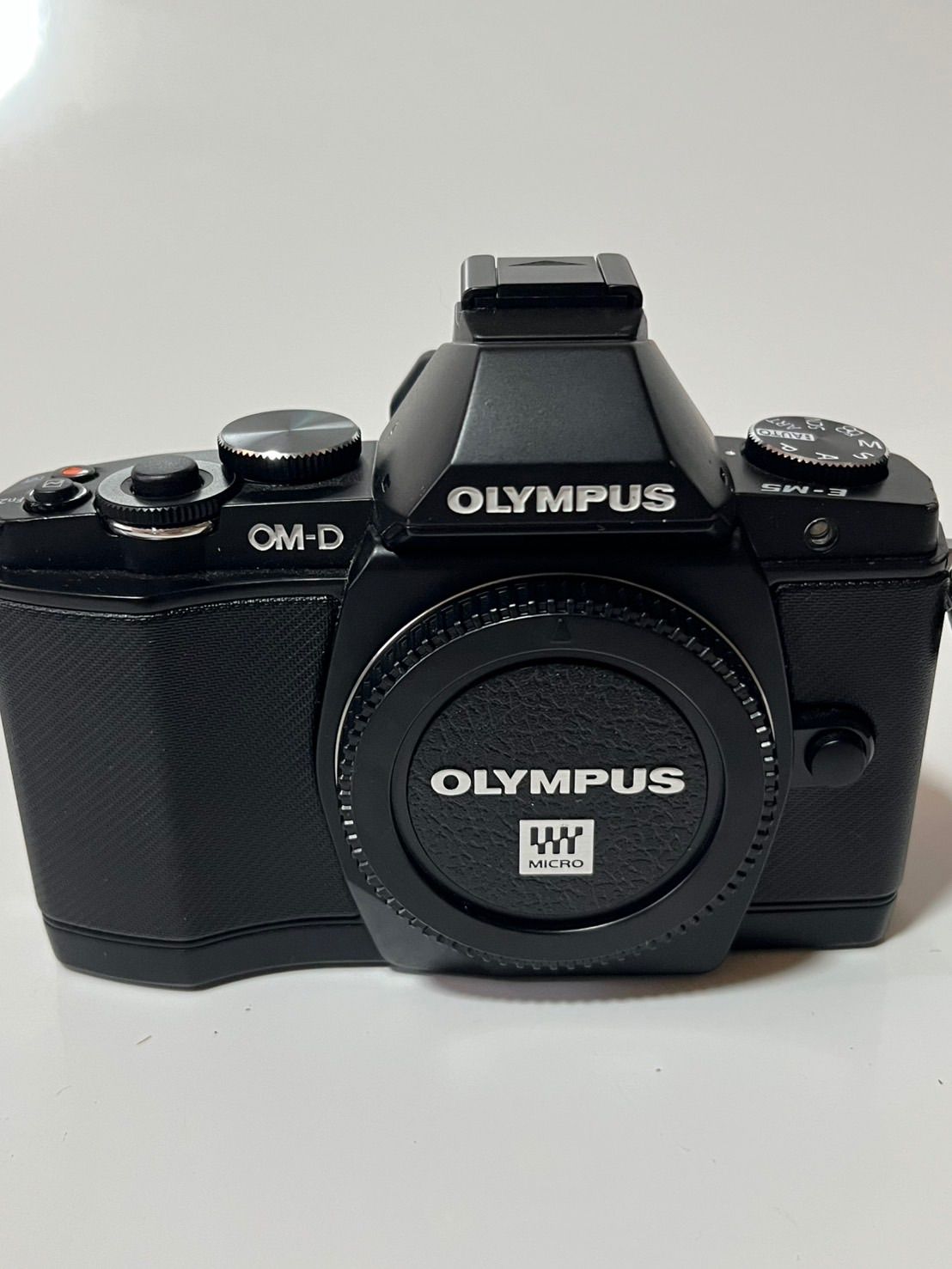 OLYMPUS OM-D E-M5 ボディ HLD-6付 - メルカリ