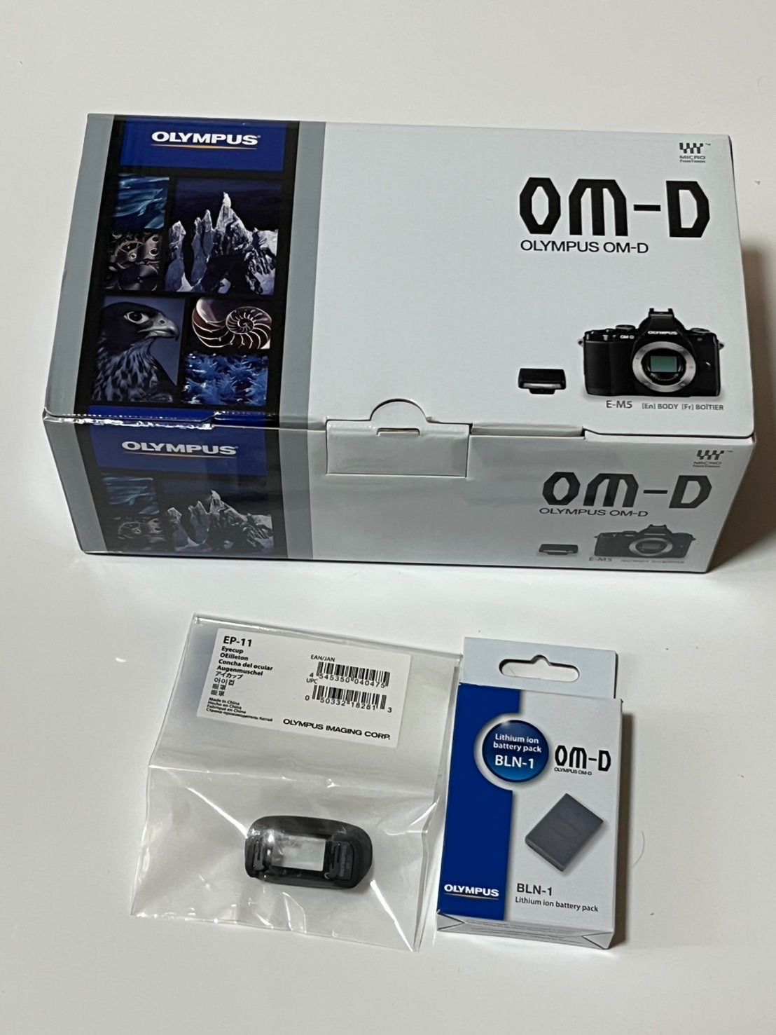 OLYMPUS OM-D E-M5 ボディ HLD-6付 - メルカリ