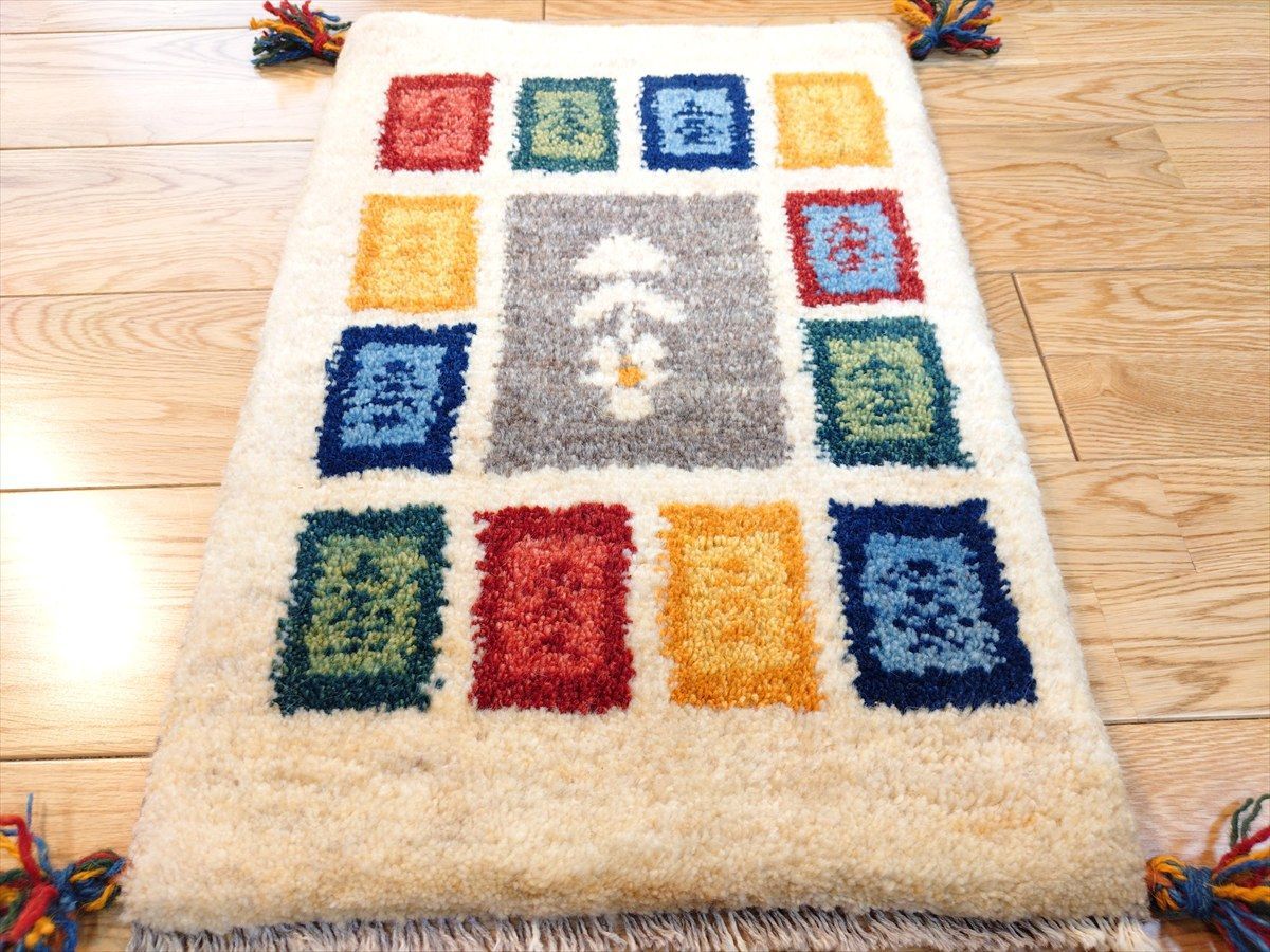 ハンドメイド ペルシャ ギャッベ 玄関マット小 ラグ 55x39㎝ 花