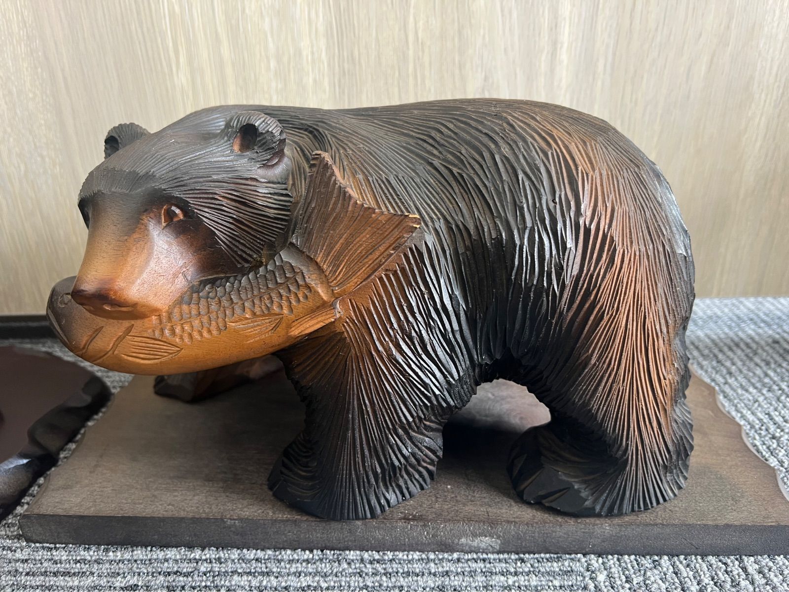 2体セット】木彫りの熊 置物 北海道 民芸品 鮭くわえ熊 吠え熊 縁起物