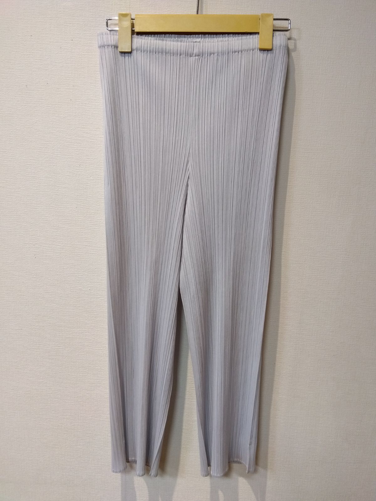 M20　PLEATS PLEASE　プリーツプリーズ　イッセイミヤケ　パンツ　グレー　ストレートパンツ　サイズ4