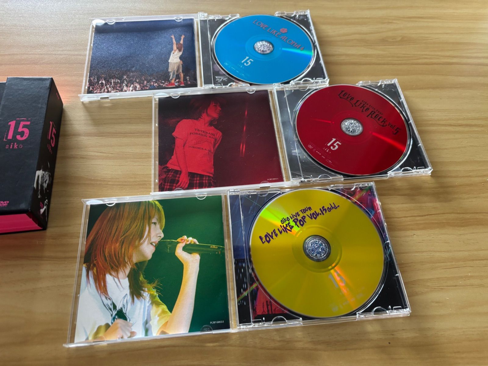 中古] [DVD] aiko 2点セット/「15〈3枚組〉」&「ポップとロック〈2枚組