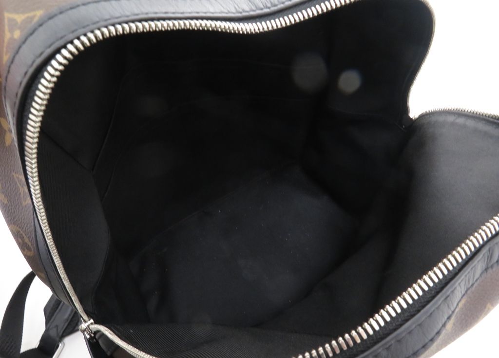 LOUIS VUITTON ルイ・ヴィトン ディスカバリー・バックパックPM モノグラム・マカサー【205】 M46684 リュック・デイパック_x000D_
 モノグラムキャンバス ブラウン メンズ【中古】 LOUIS VUITTON ルイ・ヴィトン ディスカバリー・バックパックPM