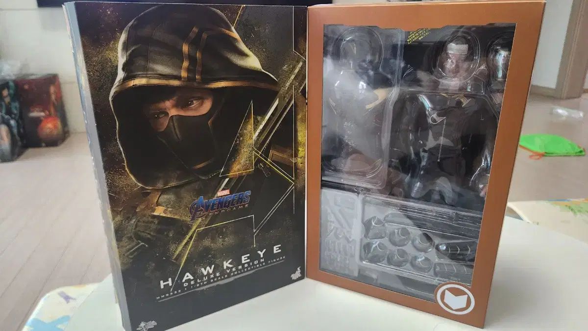 ホットトイズ アベンジャーズ エンドゲーム ホークアイ デラックス