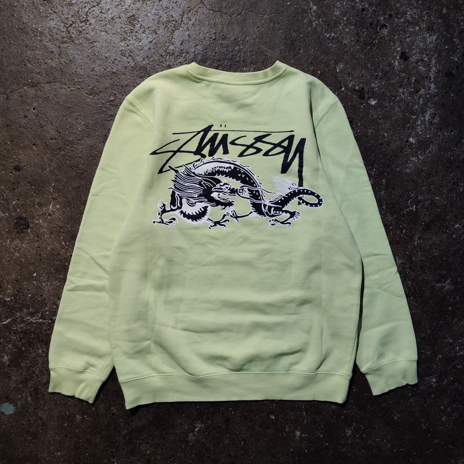 STUSSY ドラゴンプリントスウェット 龍 ステューシー - メルカリ