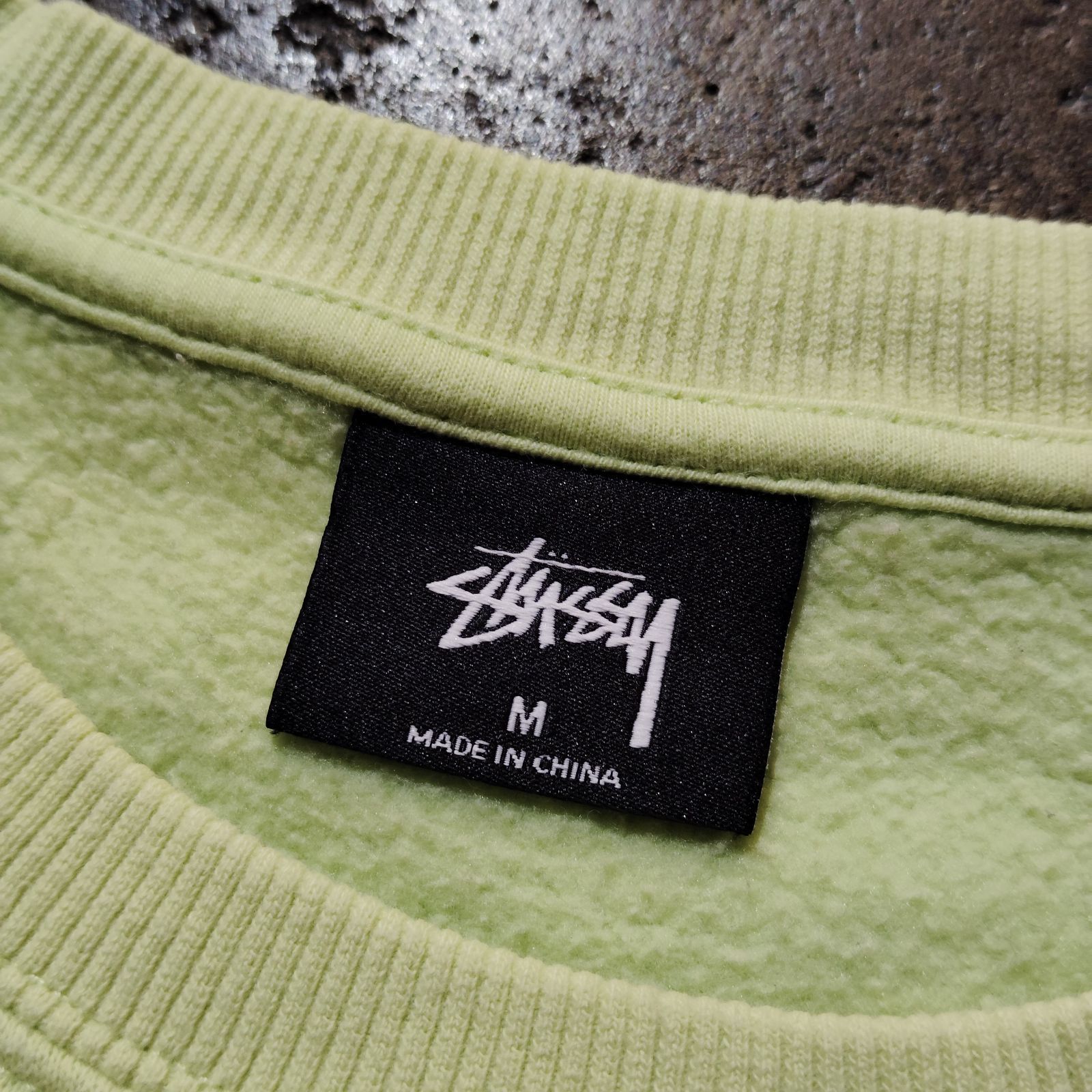 STUSSY ドラゴンプリントスウェット 龍 ステューシー - メルカリ