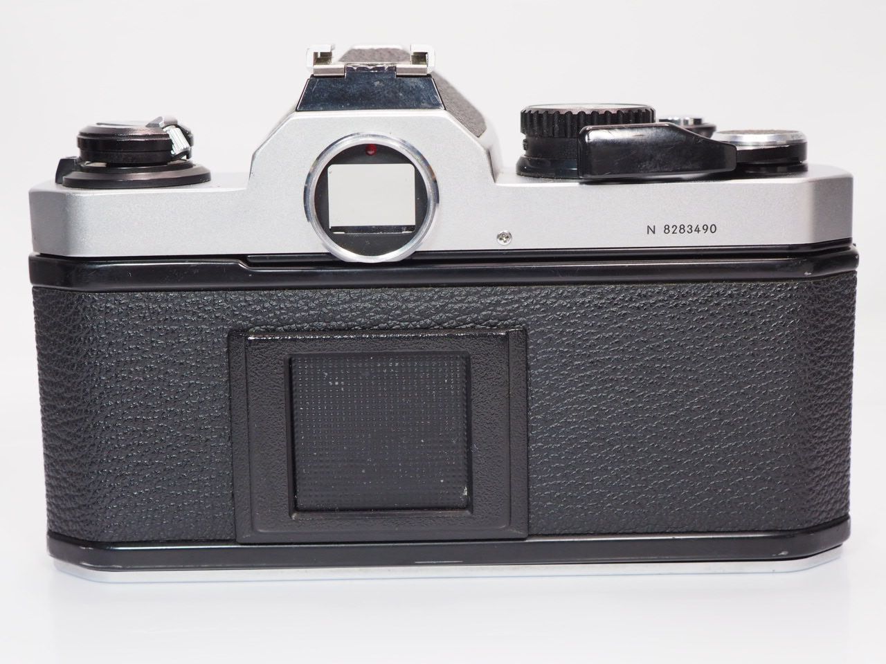 新品　Nikon FM2 NEW ニコン　ジャンク 送料無料【 ジャンク 】Nikon NEW FM2 シルバー ニコン NI9626 カメラ