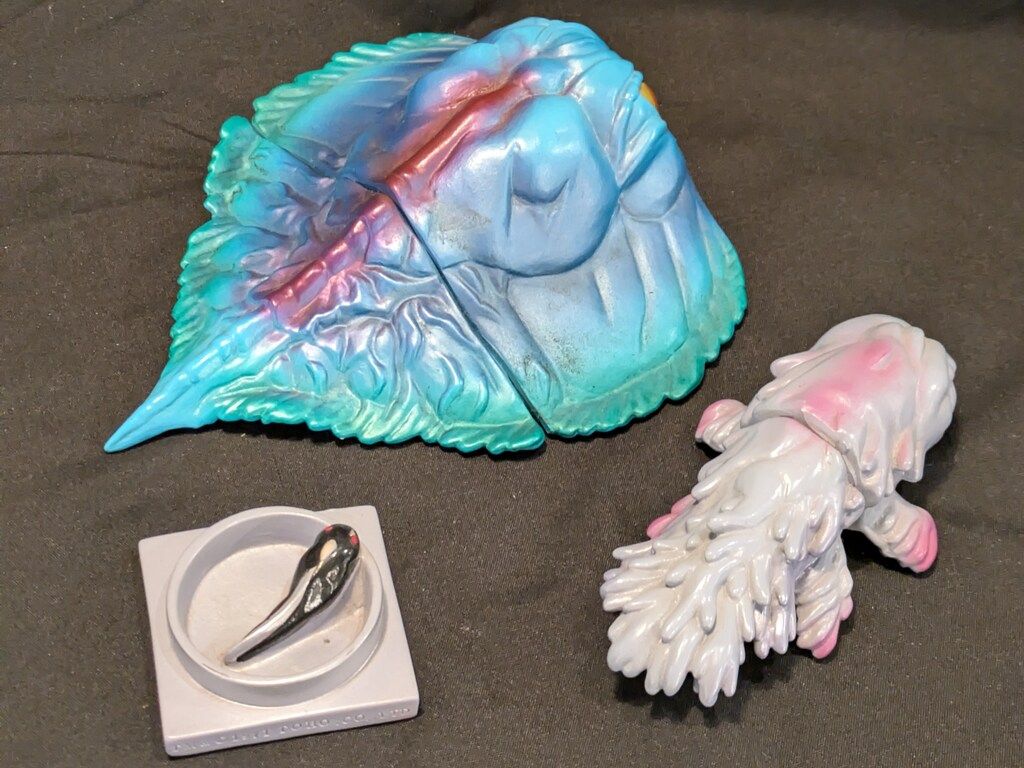 マーミット 世紀の大怪獣シリーズ ヘドラ飛行体セット 幼虫入 水色成型
