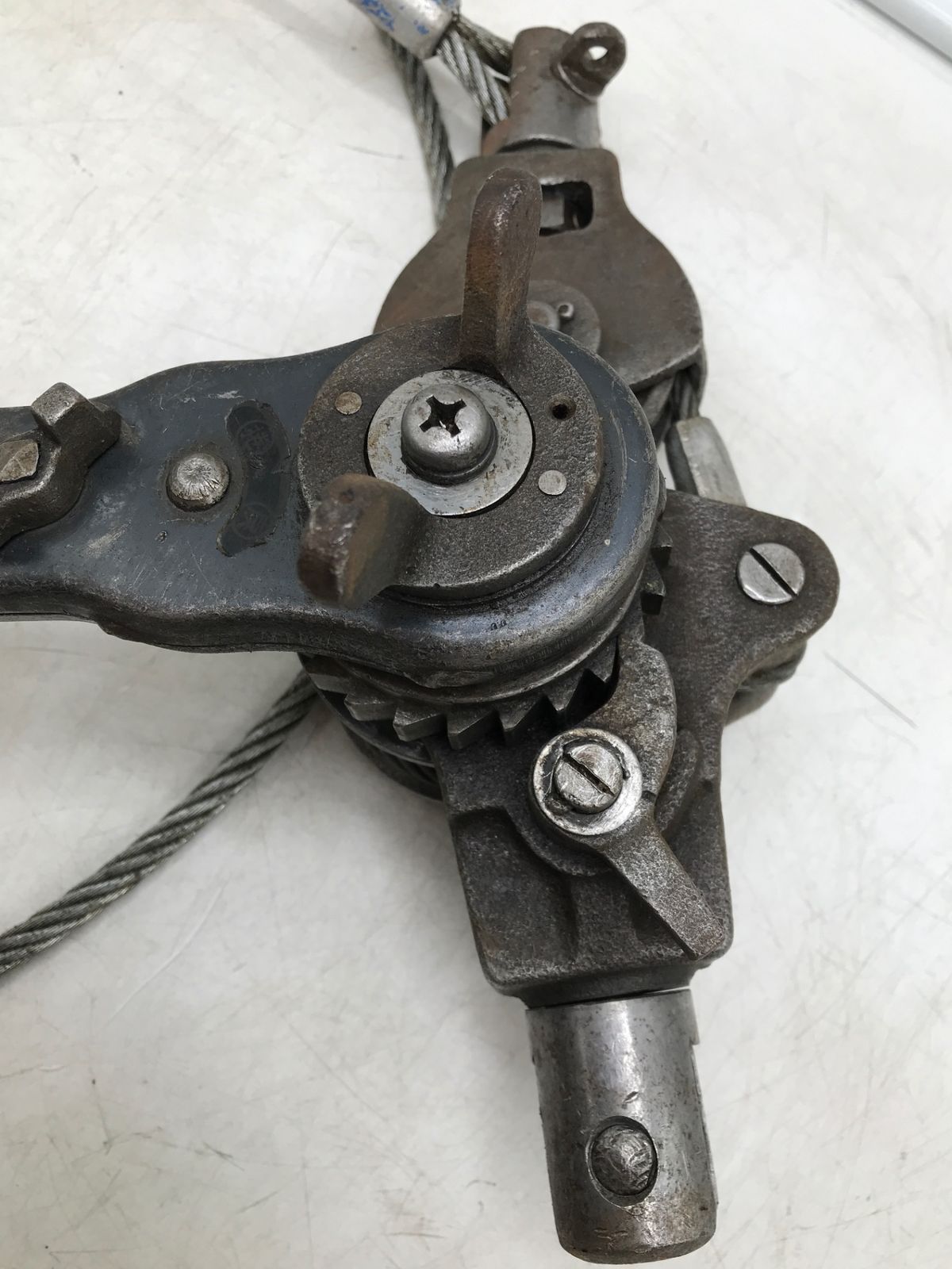 【中古品】内藤工業 1500 シメラー 張線器 [IT_RIX5R][岡岩][M05]