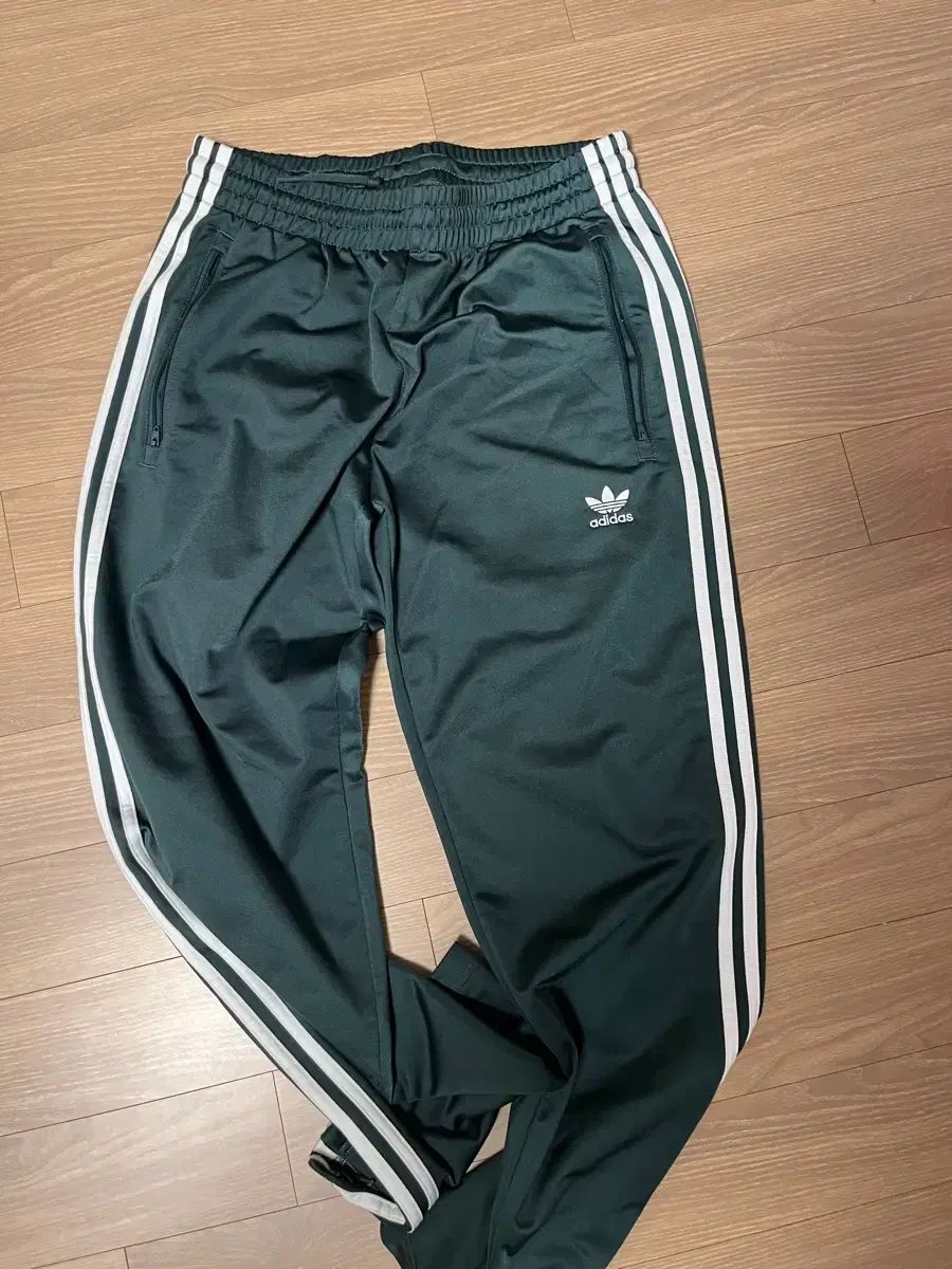 アディダス オリジナル トラック パンツ グリーン XL