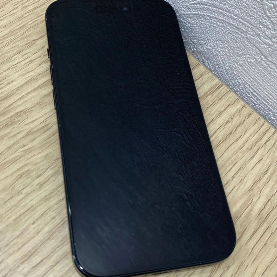 iPhone15 背面割れ 128GB SIMフリー - メルカリ