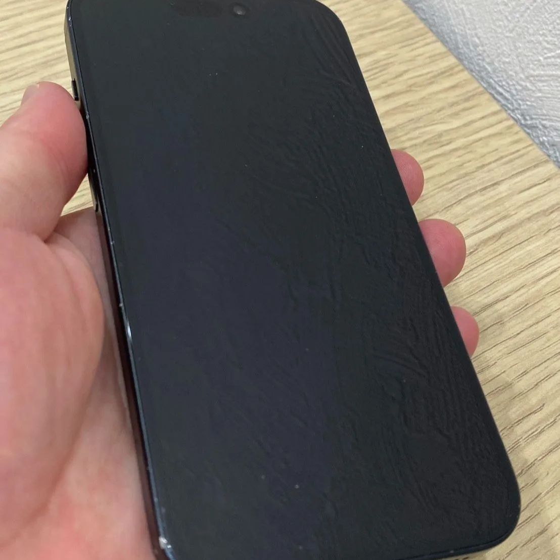 iPhone15 背面割れ 128GB SIMフリー - メルカリ