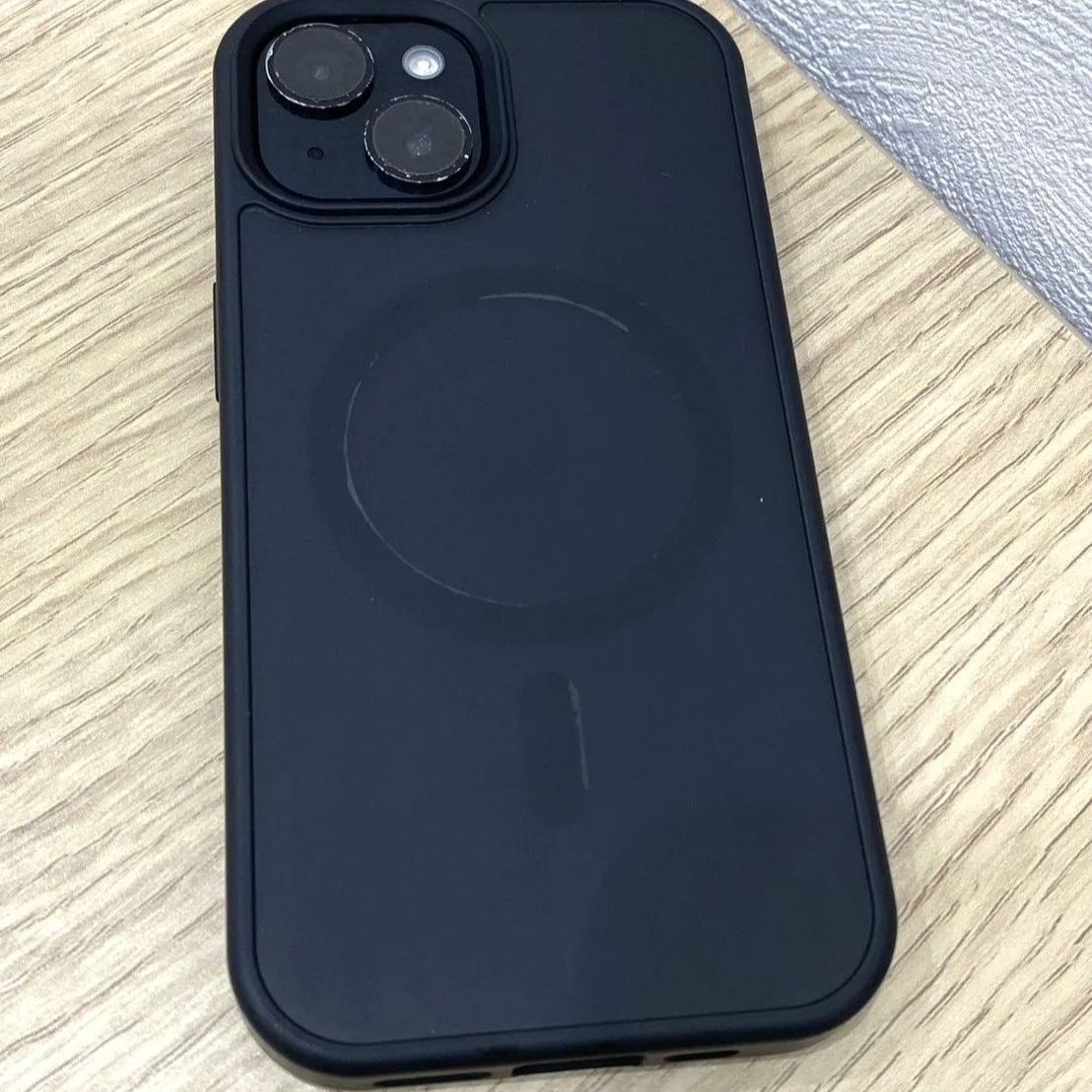 【背面割れ】iPhone 15 ブラック 128G SIMフリー iPhone15 背面割れ 128GB SIMフリー - メルカリ