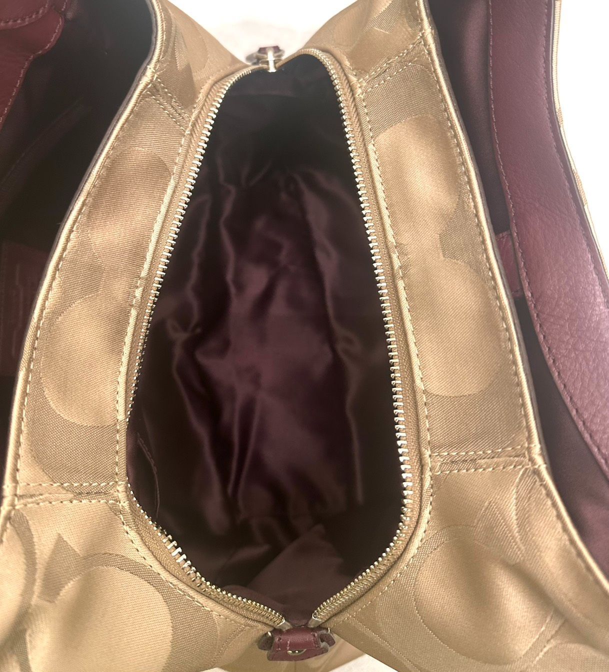 亘】美品 COACH Signature Hobo Shoulder Bag F24742 COACH
