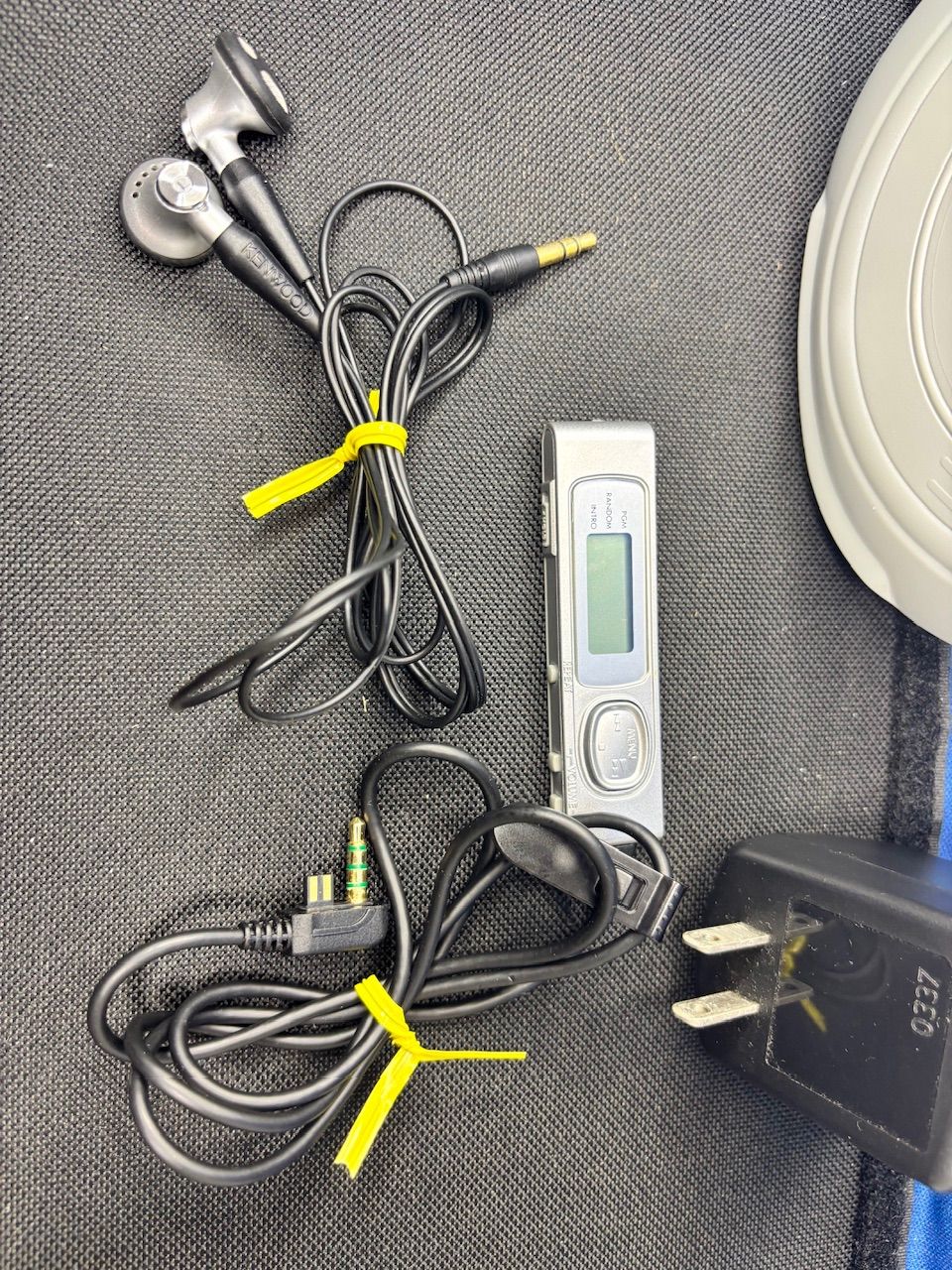 KENWOOD ケンウッド ポータブルCDプレーヤー DPC-X537-H ジャンク