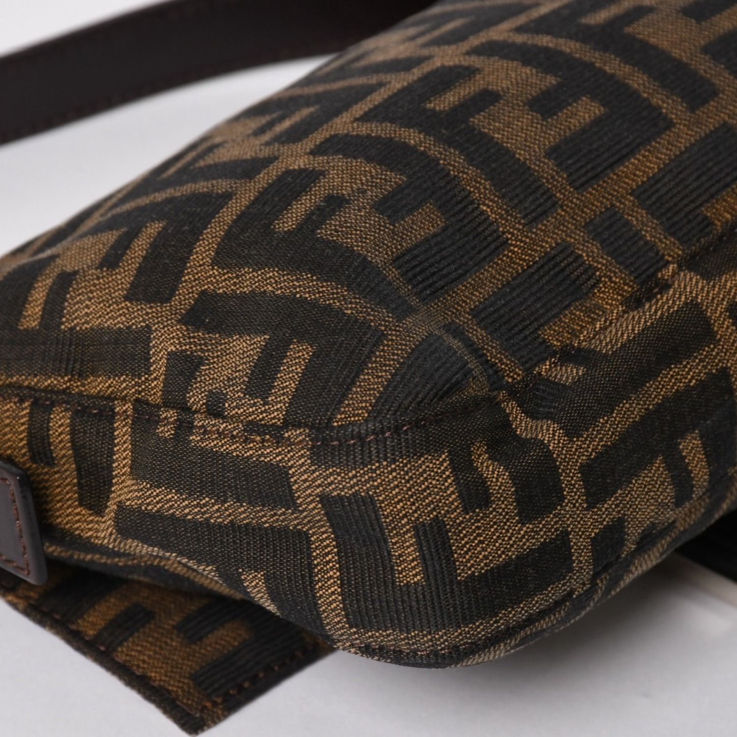 FENDI フェンディ マンマバケット ワンショルダーバッグ 26424 