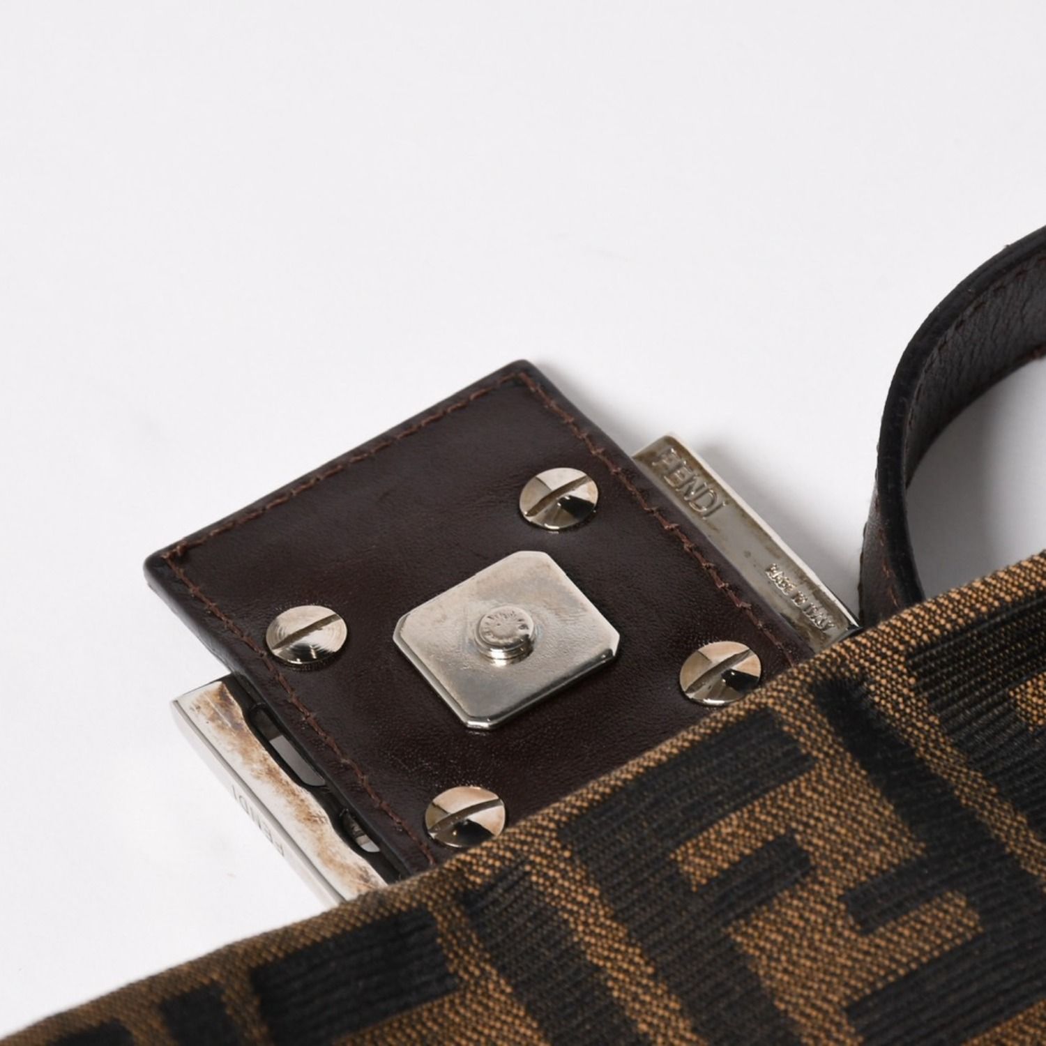 FENDI フェンディ マンマバケット ワンショルダーバッグ 26424