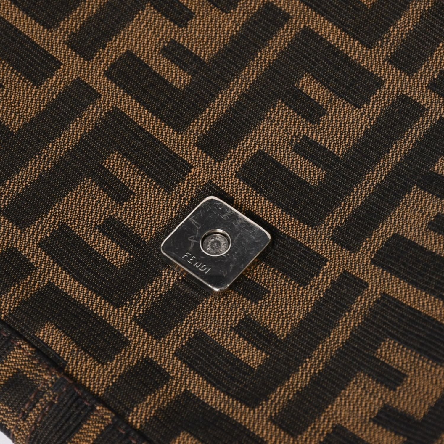 FENDI フェンディ マンマバケット ワンショルダーバッグ 26424