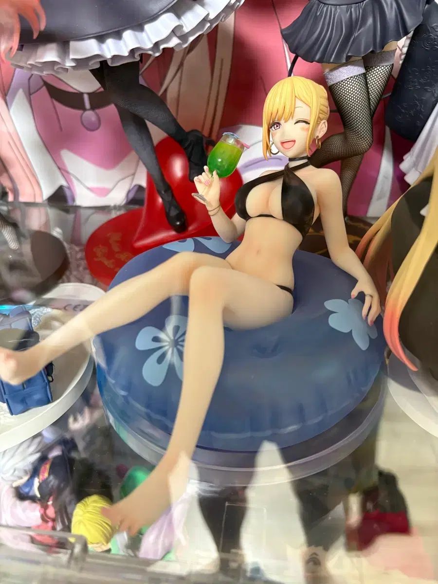 グビドール マリン ナイトプール 1/7スケール フィギュア 開封良品