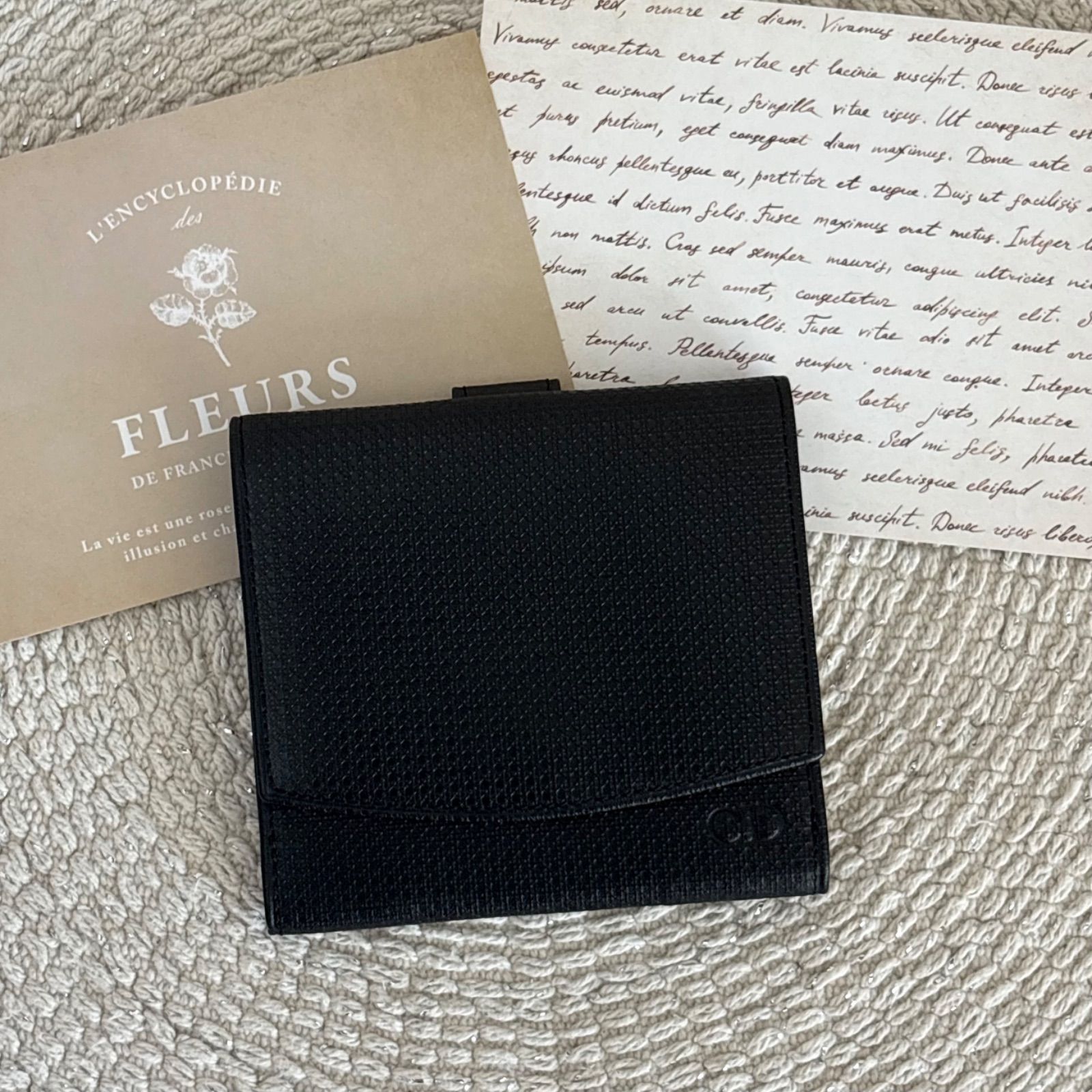 美品】クリスチャンディオール 二つ折り財布 ウォレット CDロゴ レザー