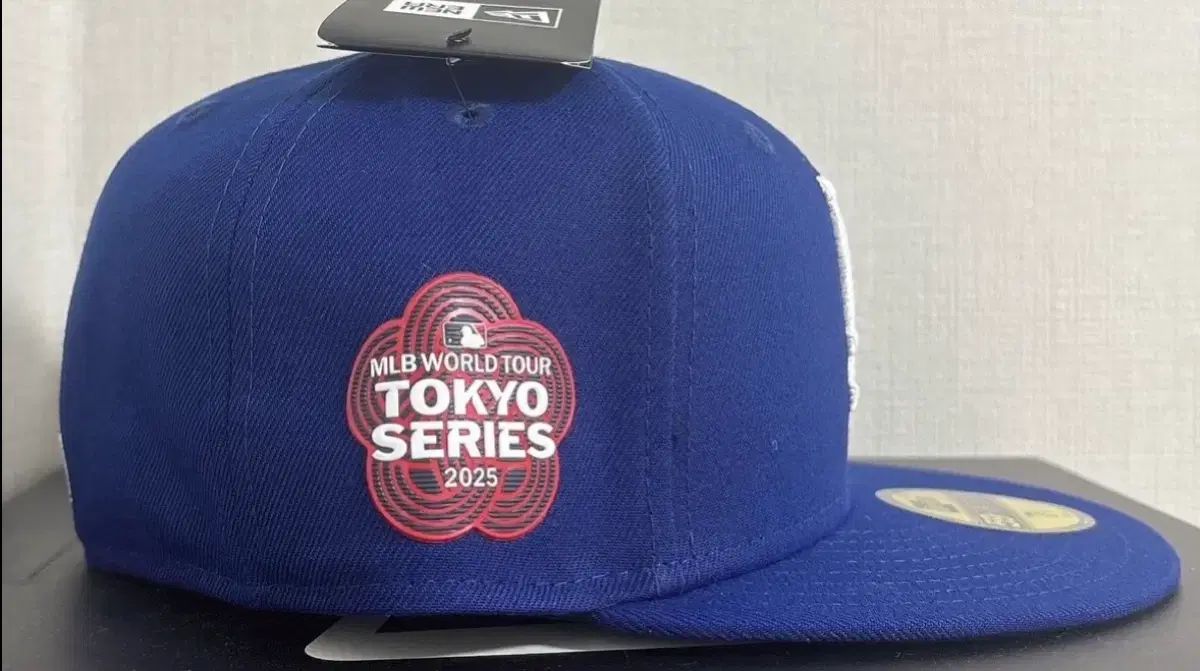 LAドジャース 2025 TOKYOシリーズ アセンティック キャップです。タグもそのまま付いている新品