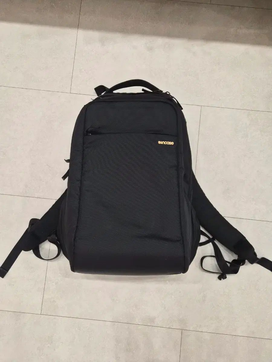 インケース バックパック ブラック 9,728円