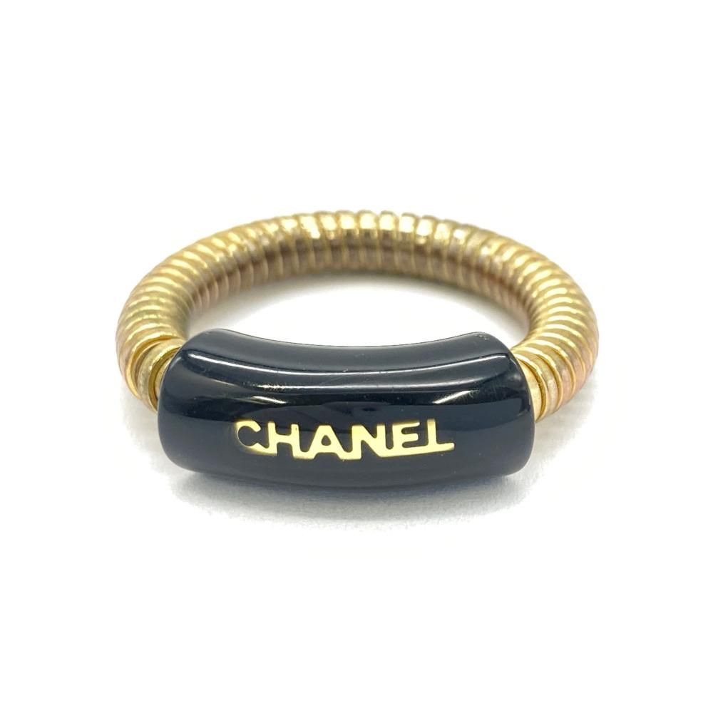 シャネル CHANEL スプリング リング 指輪 約13号 GP ブラック ロゴ 蛇腹 01P【中古】