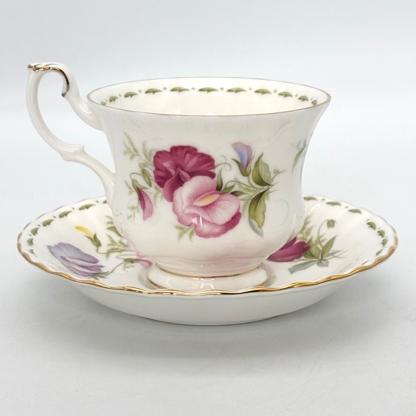 Royal Albert】 ロイヤル アルバートフラワーオブザマンス カップ