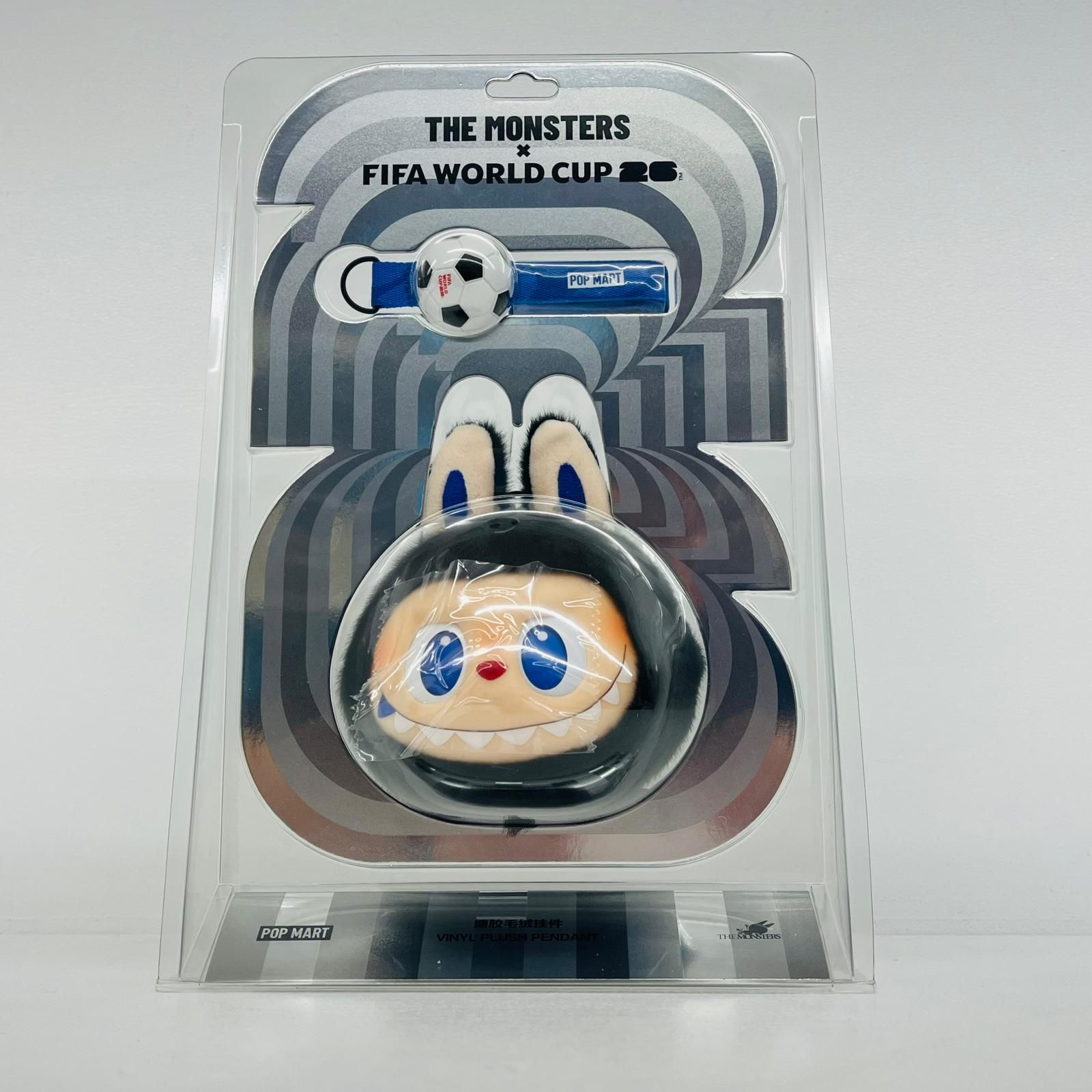 物流センター】 中古 THE MONSTERS×FIFA ぬいぐるみペンダント - メルカリ