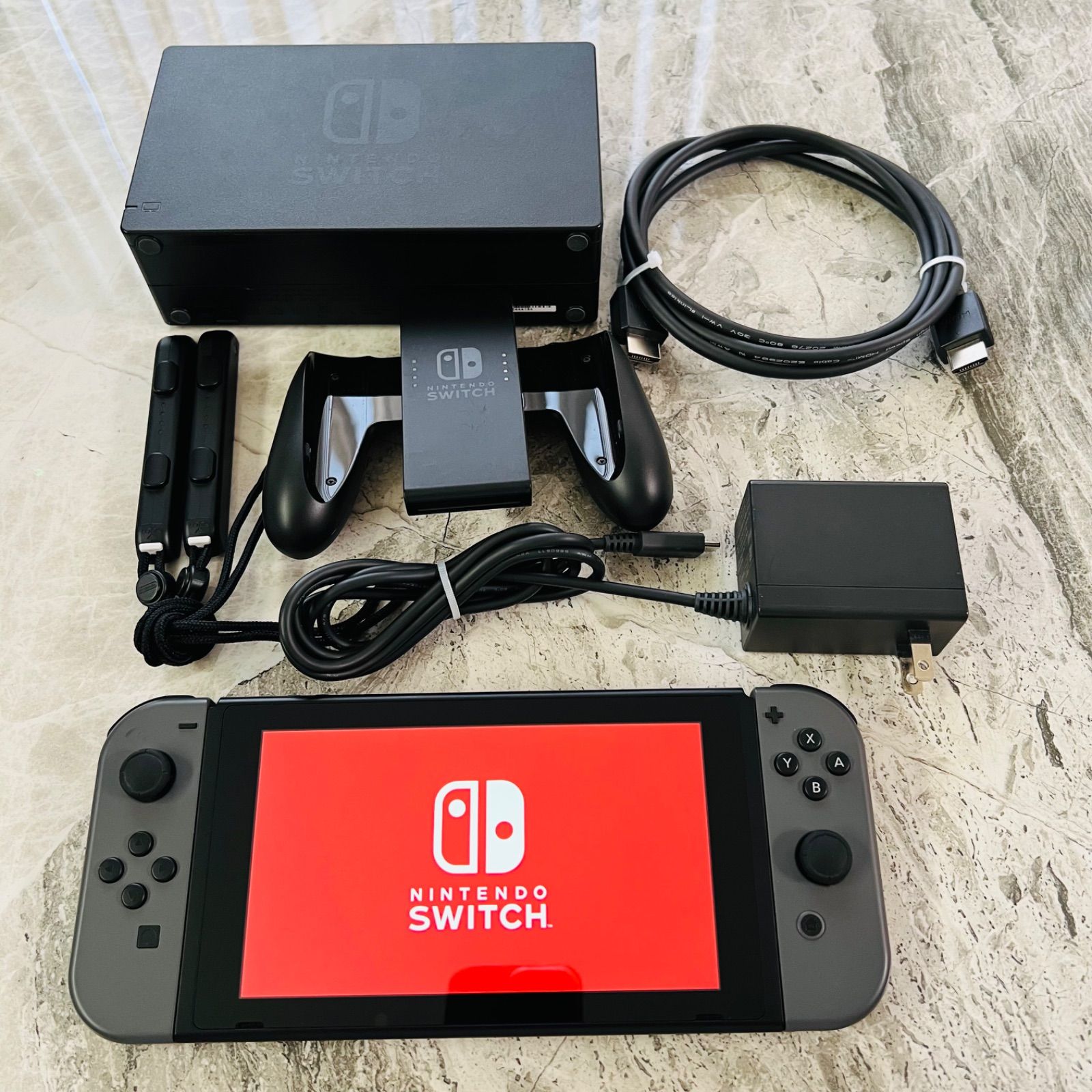 【完動品】Nintendo Switch スイッチ 本体 バッテリー強化版　2020年製
