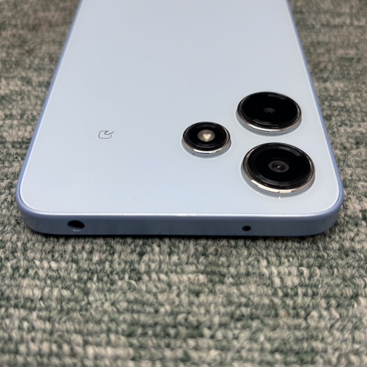 ◎【中古美品／ほぼ未使用】 Xiaomi Redmi 12 5G 128GB 水色 AU〇端末 