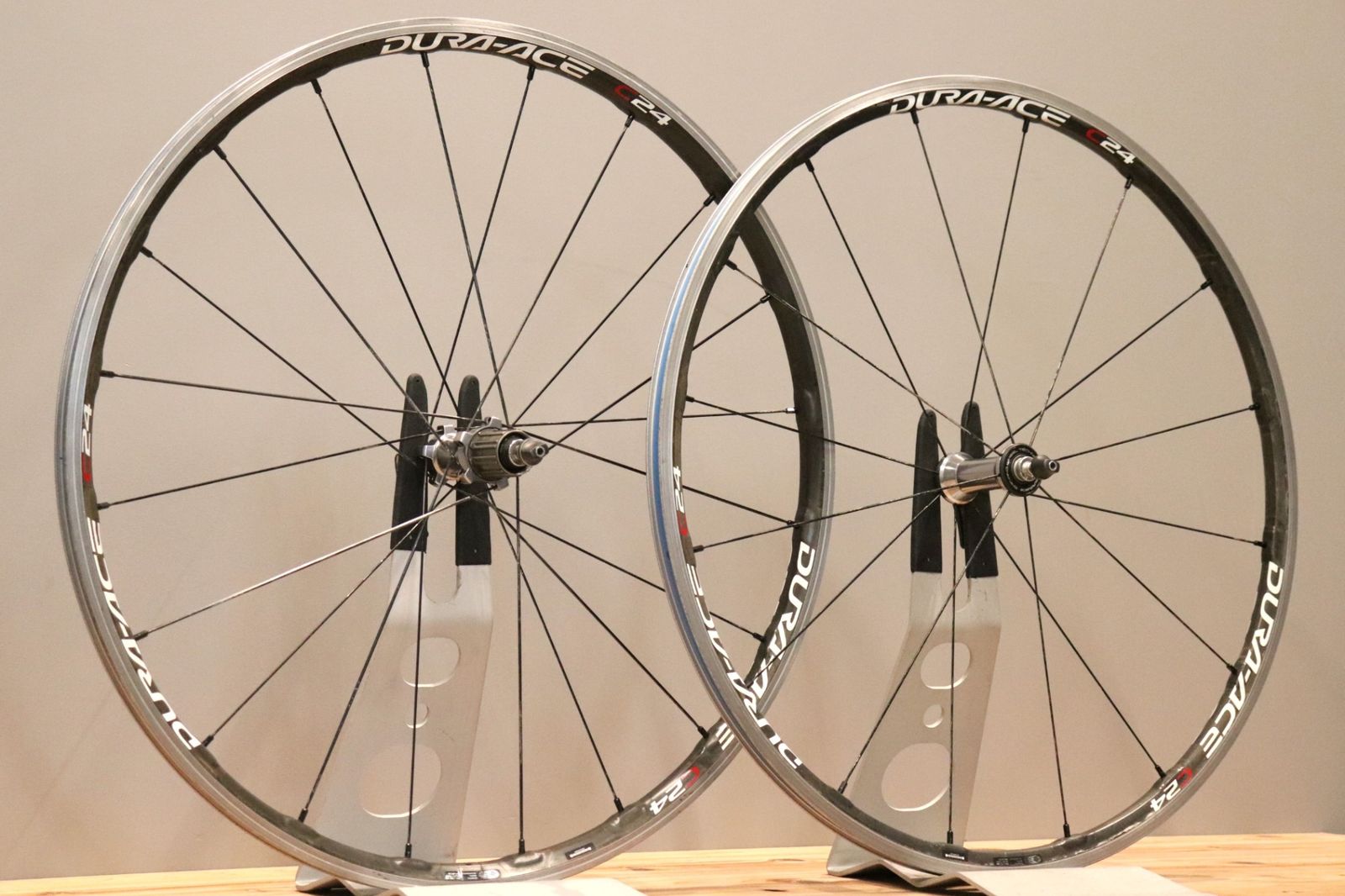 シマノ SHIMANO デュラエース DURA-ACE WH-7900-C24-CL アルミ