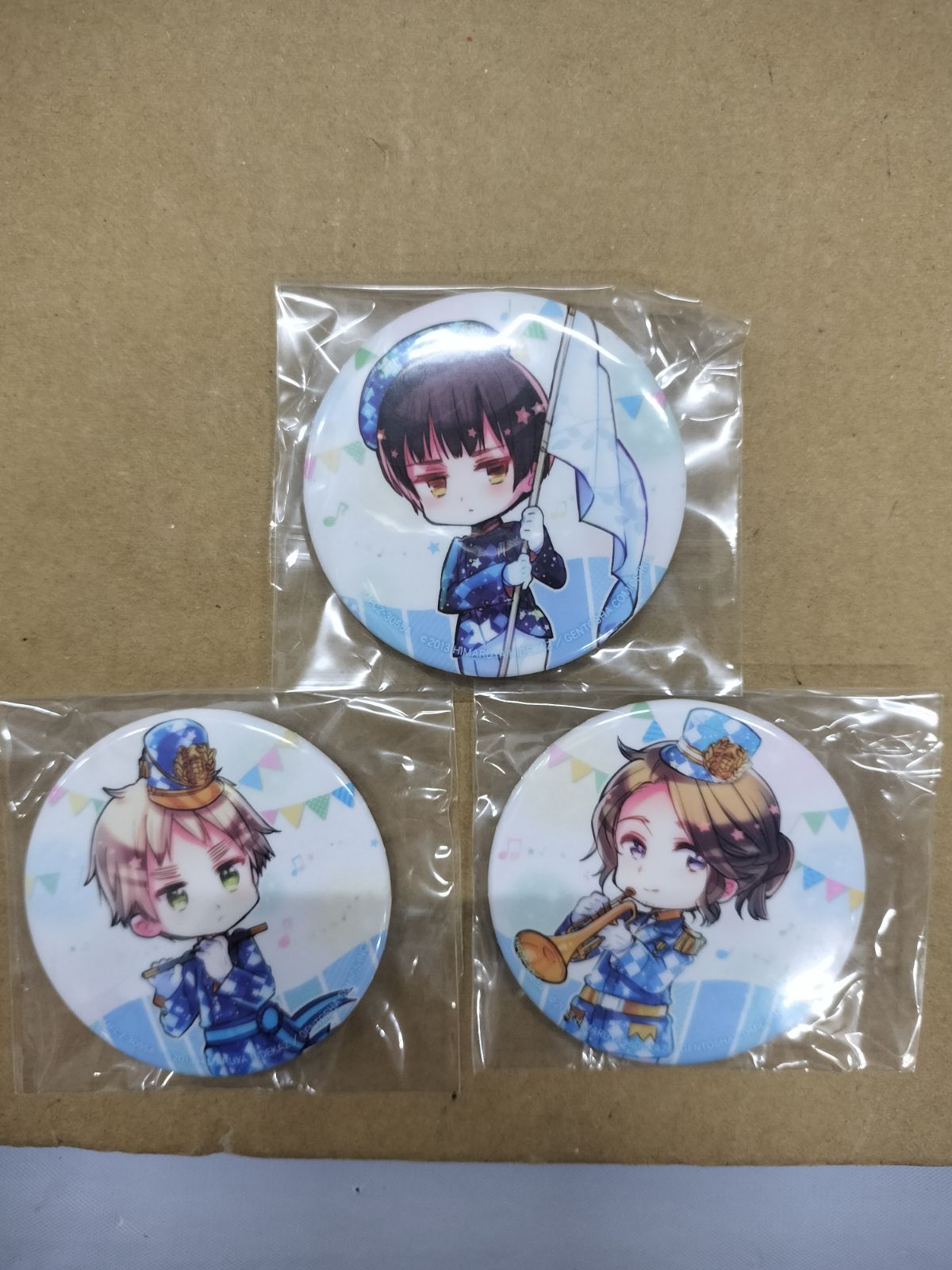 2607198 バッジ・ピンズ(キャラクター)　[単品] フランス＆イギリス＆日本 缶バッジ3個セット