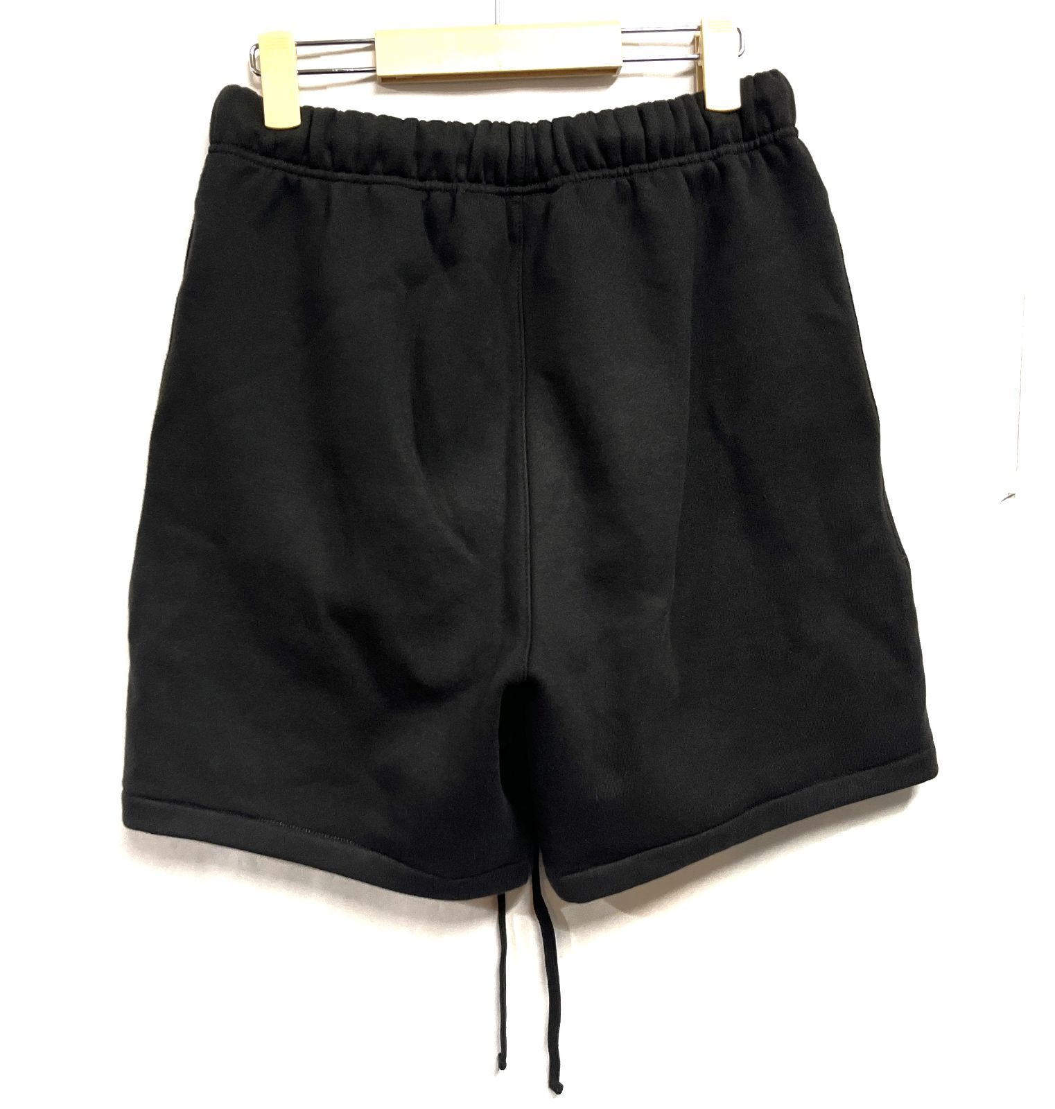 ESSENTIALS｜エッセンシャルズ 1977 スウェット ショートパンツ FEAR