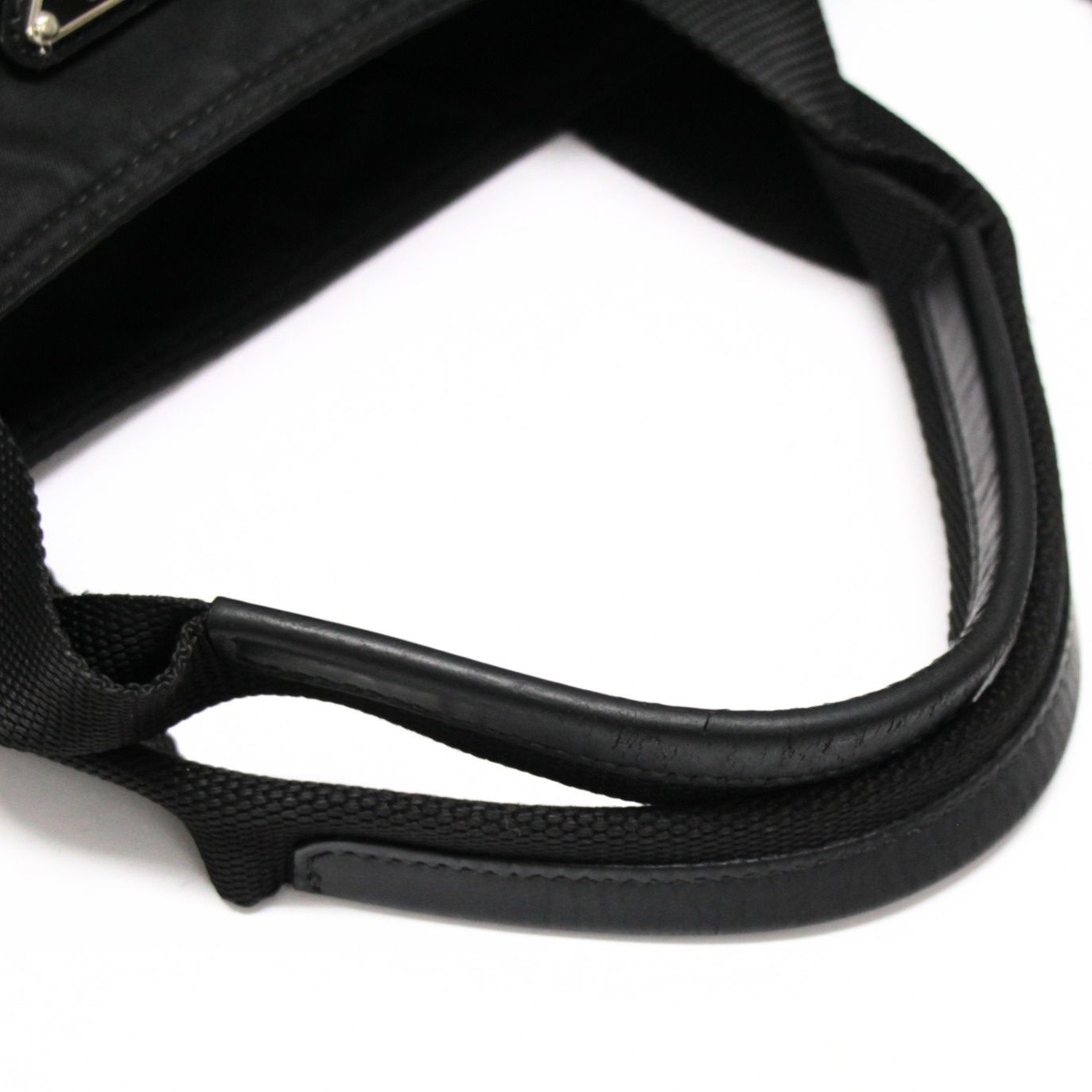 プラダ PRADA 三角ロゴ 2WAYバッグ ナイロン 黒 【75713】 - メルカリ