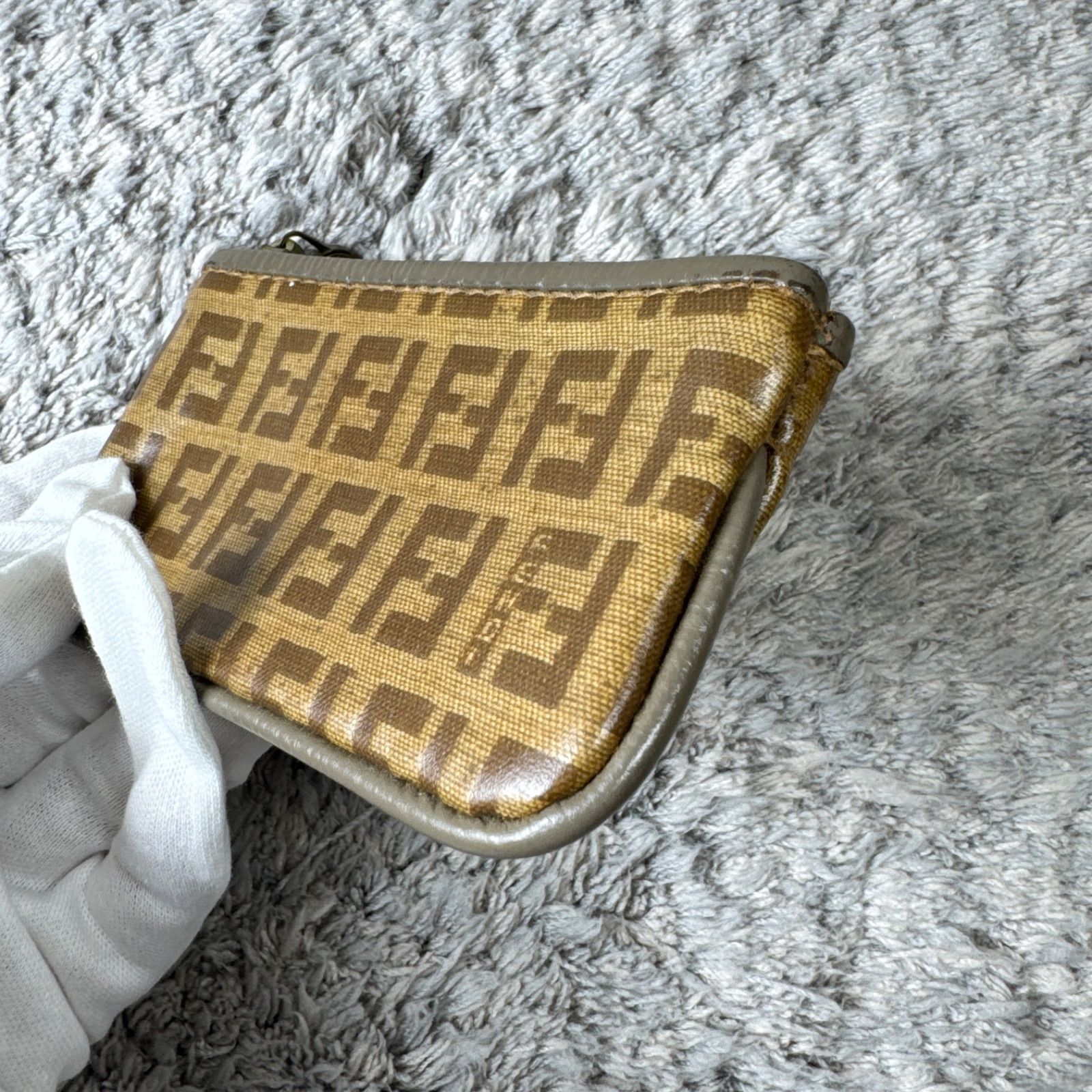希少】FENDI フェンディ ズッカ柄 ミニポーチ コインケース 小銭入れ