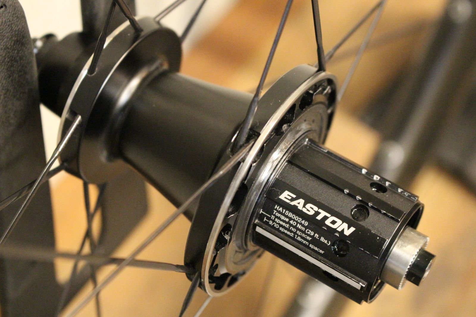 イーストン EASTON EC90 AERO 55 カーボン チューブレス ホイール