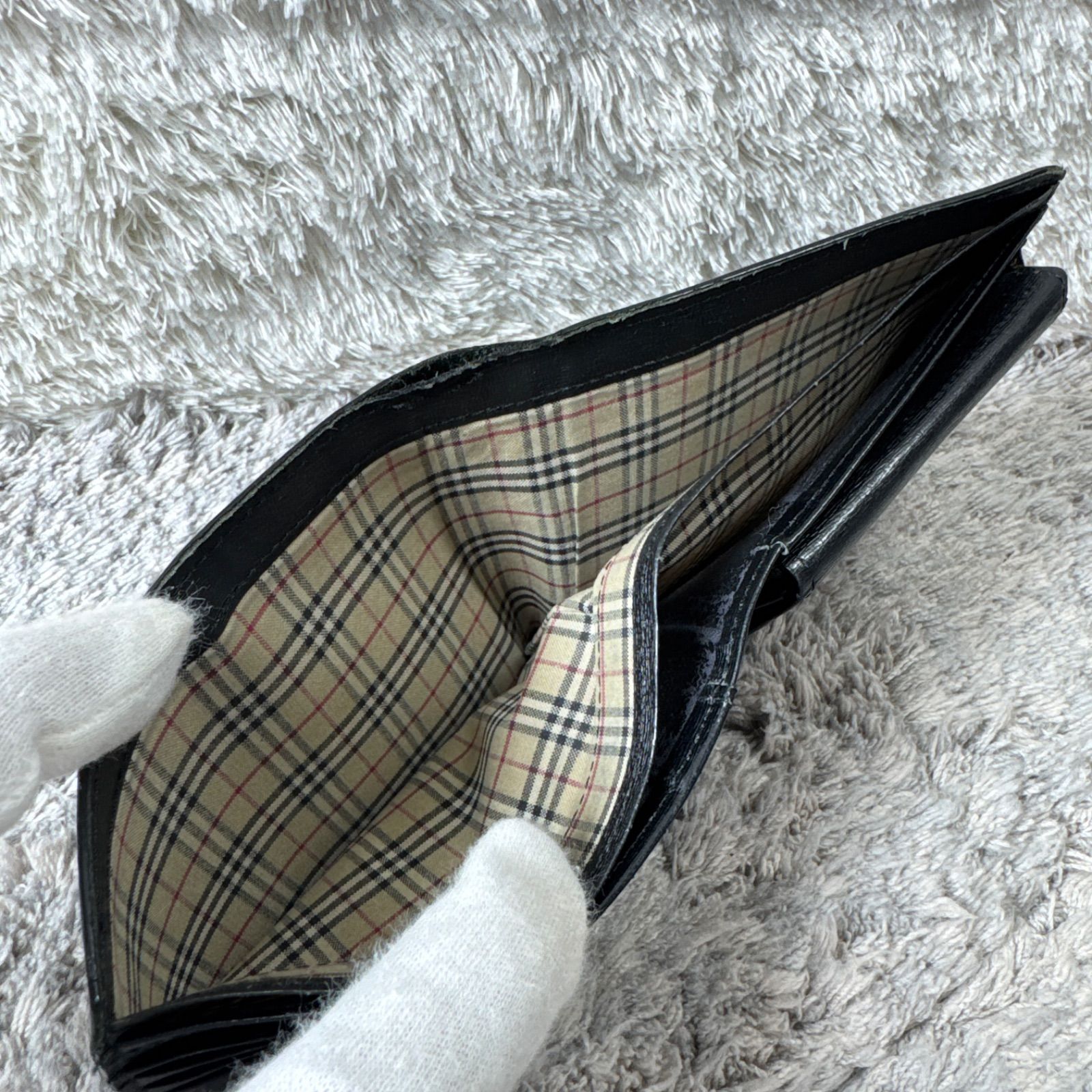 BURBERRY バーバリー レザー ロゴプレート ノバチェック 二つ折り財布