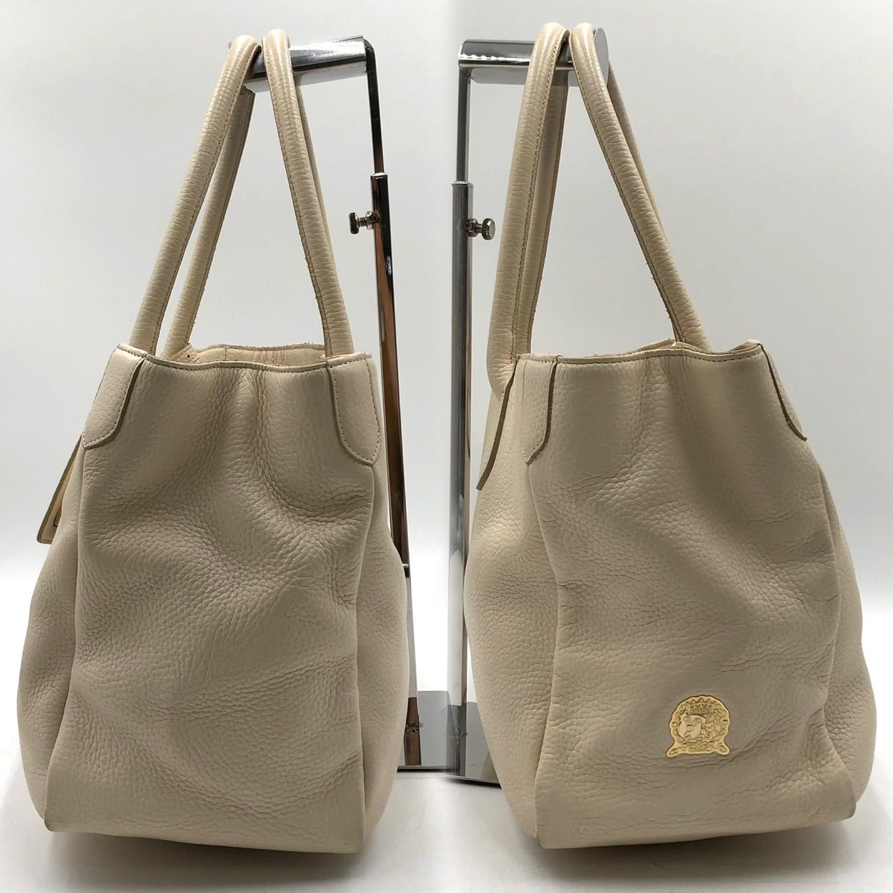 A.D.M.J. エーディーエムジェイ レザートートバッグ アイボリー 白系