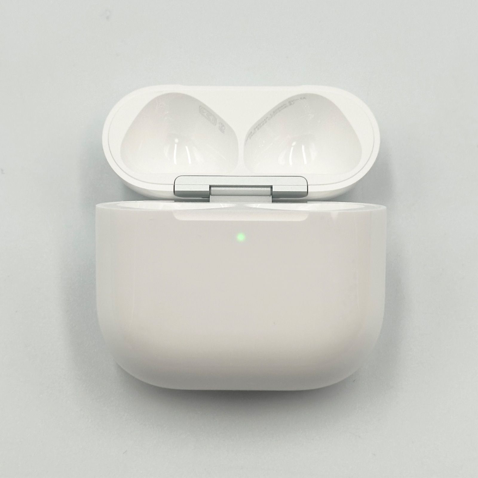 Apple AirPods 第4世代 充電ケースのみ A3058 正規品 ノイズキャンセル