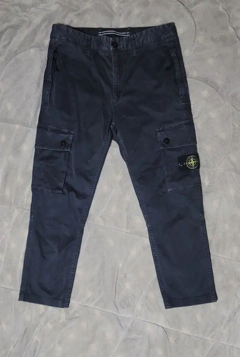 STONE ISLAND ストーンアイランド カーゴパンツ ネイビー